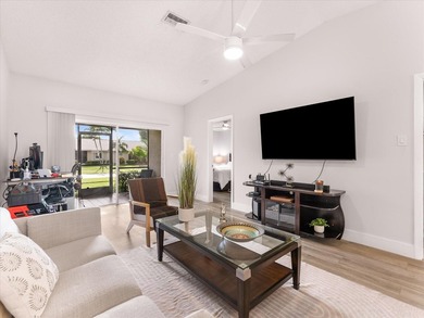 Beautiful 2/2 all updated Villa at gated community 55+ Whisper - photo 8