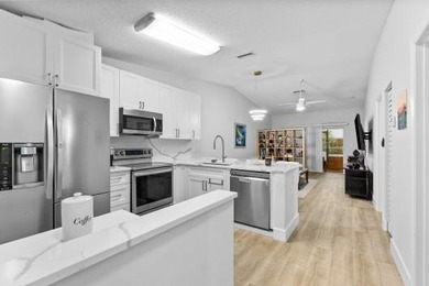 Beautiful 2/2 all updated Villa at gated community 55+ Whisper - photo 9