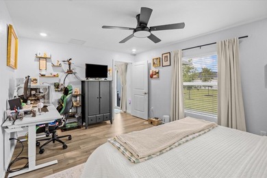 Welcome to this thoughtfully designed 3 bedroom, 2 bathroom - photo 17