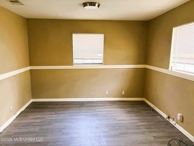 INVESTORS SPECIAL!!! This home is ready for a transformation - photo 8