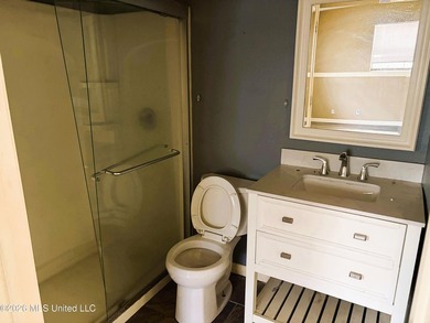 INVESTORS SPECIAL!!! This home is ready for a transformation - photo 9