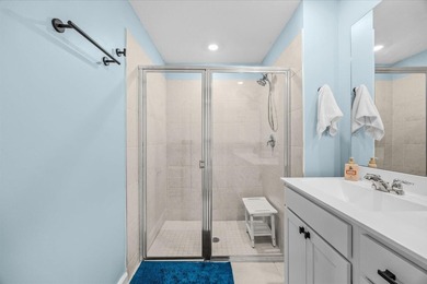Welcome to this thoughtfully designed 3 bedroom, 2 bathroom - photo 20