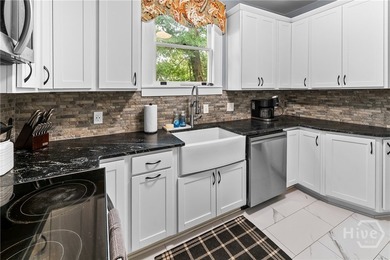 Imagine living in the heart of one of Savannah's most - photo 8