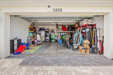 Welcome to this thoughtfully designed 3 bedroom, 2 bathroom - photo 28