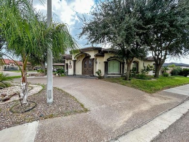 Wonderful well maintained corner lot home in summer wind