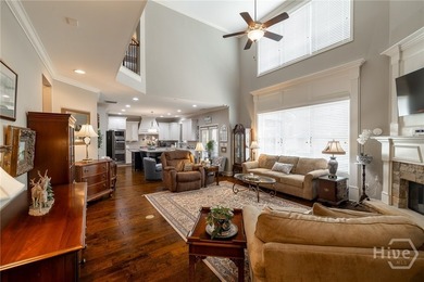 Beautiful home in highly-desirable Rowan Oak Courtyard, a - photo 10