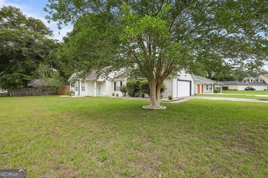 A beautifully updated 3 bedroom, 2 bath home located in the - photo 2