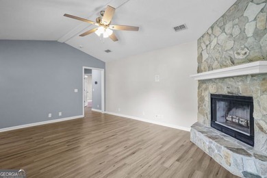 A beautifully updated 3 bedroom, 2 bath home located in the - photo 6