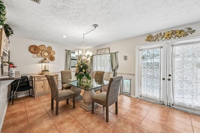 Welcome to your private oasis! This exceptional 4-bedroom - photo 11