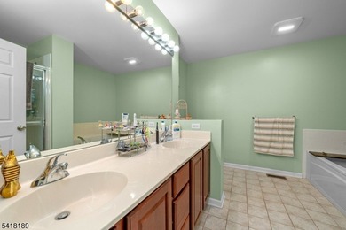 Beautiful first-floor condo located in the highly sought-after - photo 15