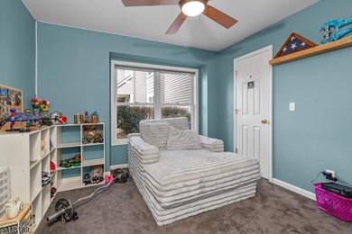 Beautiful first-floor condo located in the highly sought-after - photo 19