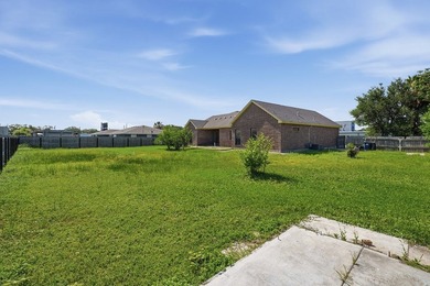 Discover this beautiful Fulton, Texas home with 3 spacious - photo 32