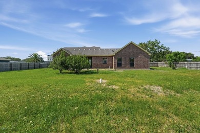 Discover this beautiful Fulton, Texas home with 3 spacious - photo 34