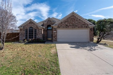 (private lake, pond, coastal) Home Active Under Contract in Fort Worth Texas