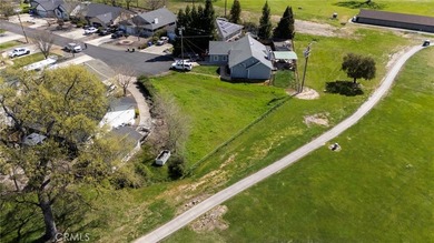 Golf Course Perfection. Nestled within a vibrant gated community - photo 3