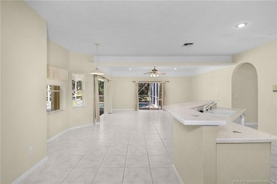 Exceptional opportunity in sought-after Orchid Bay! This - photo 17