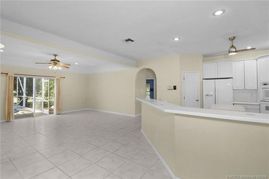 Exceptional opportunity in sought-after Orchid Bay! This - photo 18