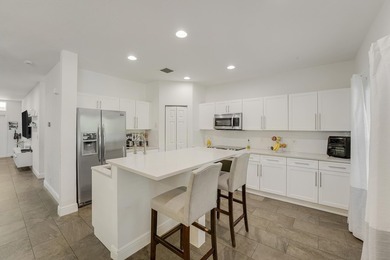 Beautifully renovated 3-bedroom, 2.5-bathroom townhome in the - photo 3