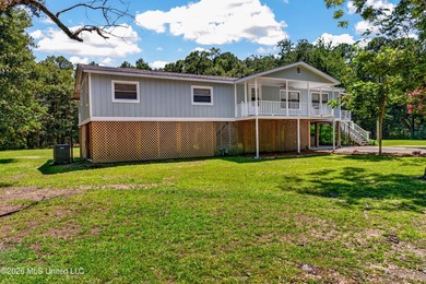 Privacy Galor with 2 Private Lots totaling 1.98 acres in the - photo 4