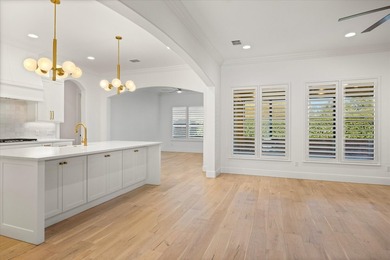 MOTIVATED SELLER - BRING AN OFFER! Gorgeous Private Home in - photo 6