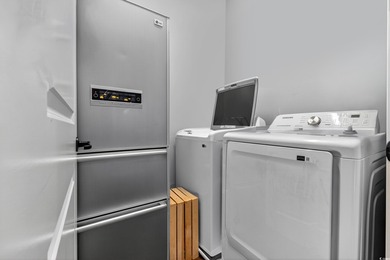 Welcome to 109 Ella Kinley Cir Unit 101.This rare ground floor