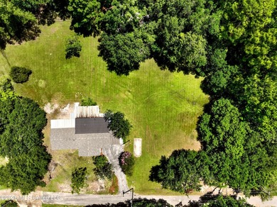 Privacy Galor with 2 Private Lots totaling 1.98 acres in the - photo 8