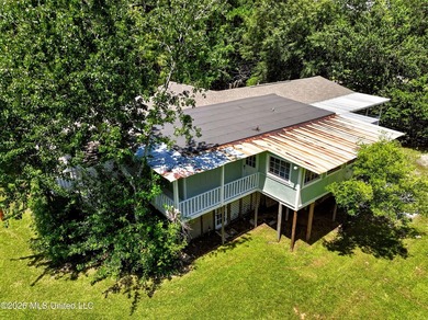 Privacy Galor with 2 Private Lots totaling 1.98 acres in the - photo 9