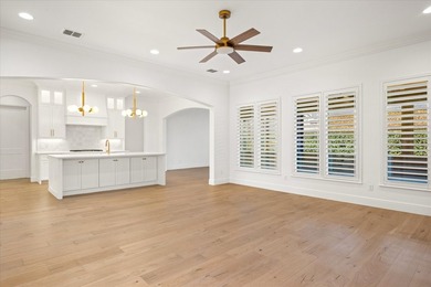MOTIVATED SELLER - BRING AN OFFER! Gorgeous Private Home in - photo 9