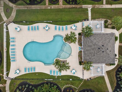 Welcome to 109 Ella Kinley Cir Unit 101.This rare ground floor