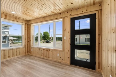 Cabin getaway or full-time home - the choice is yours! This - photo 4