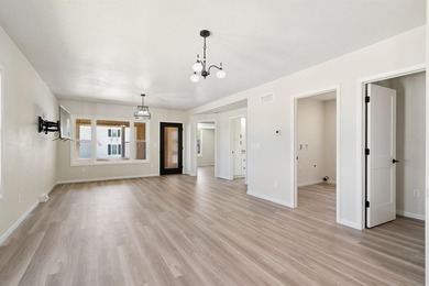 Cabin getaway or full-time home - the choice is yours! This - photo 6
