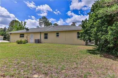 Sugarmill Woods - Oak Village 3 Bedroom 2 Bath POOL home for - photo 8