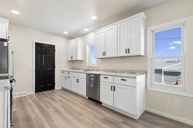 Cabin getaway or full-time home - the choice is yours! This - photo 10