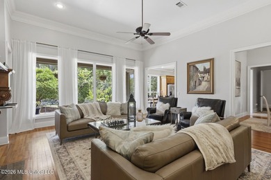 Beautifully maintained 5 bedroom,/4.5 bath home in a highly - photo 10