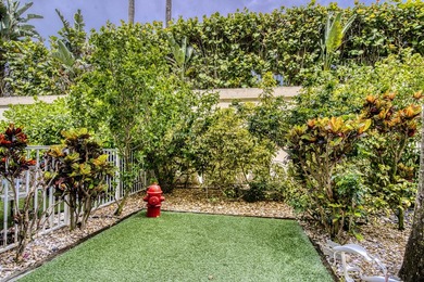 Just steps from Jupiter Beach, this 4-bedroom, 4-bathroom - photo 17