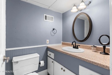 This well maintained 1-bedroom, 1-bath apartment offers an - photo 22