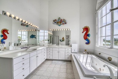 Just steps from Jupiter Beach, this 4-bedroom, 4-bathroom - photo 28