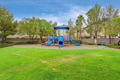 Beautifully positioned on the golf course inside the guard-gated - photo 44