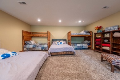 Stunning Lakefront Manor with 3 Large Bedroom Suites! - photo 27