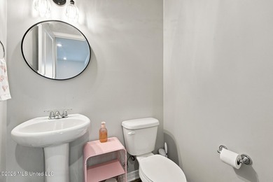 Move-in ready in Turtle Creek. New carpet, fresh paint, and all - photo 14