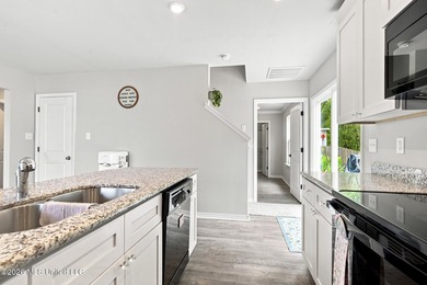 Move-in ready in Turtle Creek. New carpet, fresh paint, and all - photo 16