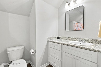 Move-in ready in Turtle Creek. New carpet, fresh paint, and all - photo 24