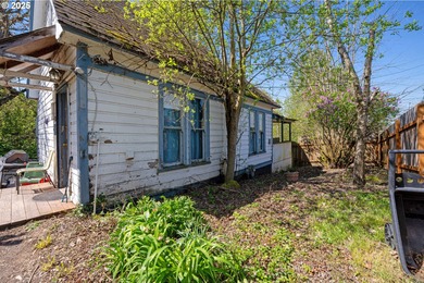 Willamette River - Multnomah County Home For Sale in Portland Oregon