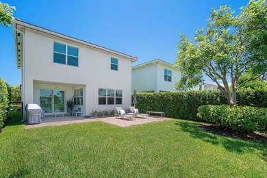 HURRY, THIS ONE WONT LAST !!! LUXURY LIVING ON A SPECTACULAR - photo 47