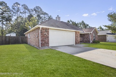 Welcome to this beautiful 4 - bedroom, 2 bath home located in - photo 3