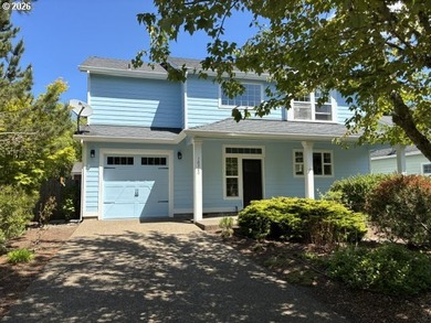 Beautiful home in quiet secluded neighborhood. Surrounded by - photo 2