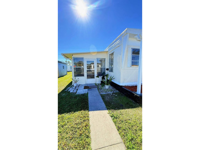 PRICE REDUCED FOR FAST SALE MOTIVATED SELLER Beautifully - photo 3