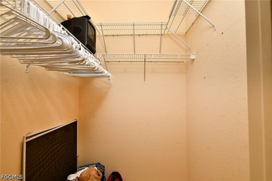Wow, what an amazing property. Intersecting canals, 4 car garage - photo 11