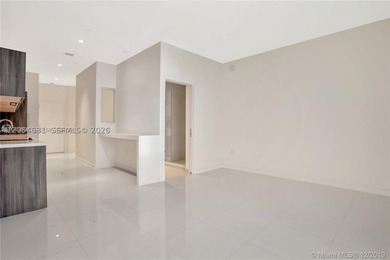 Welcome to this very spacious and modern studio at Paramount - photo 1