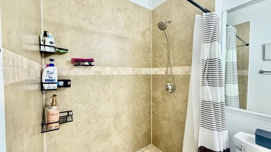 Beautiful 1/1 at Villaggio in Miramar. Mediterranean style gated - photo 16